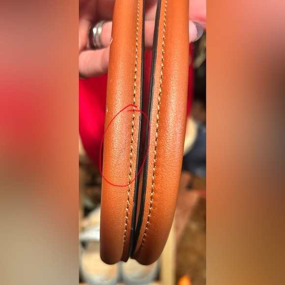 NWOT Red Vinyl & Vegan Leather Large Capacity Tote Bag​ - Picture 9 of 10